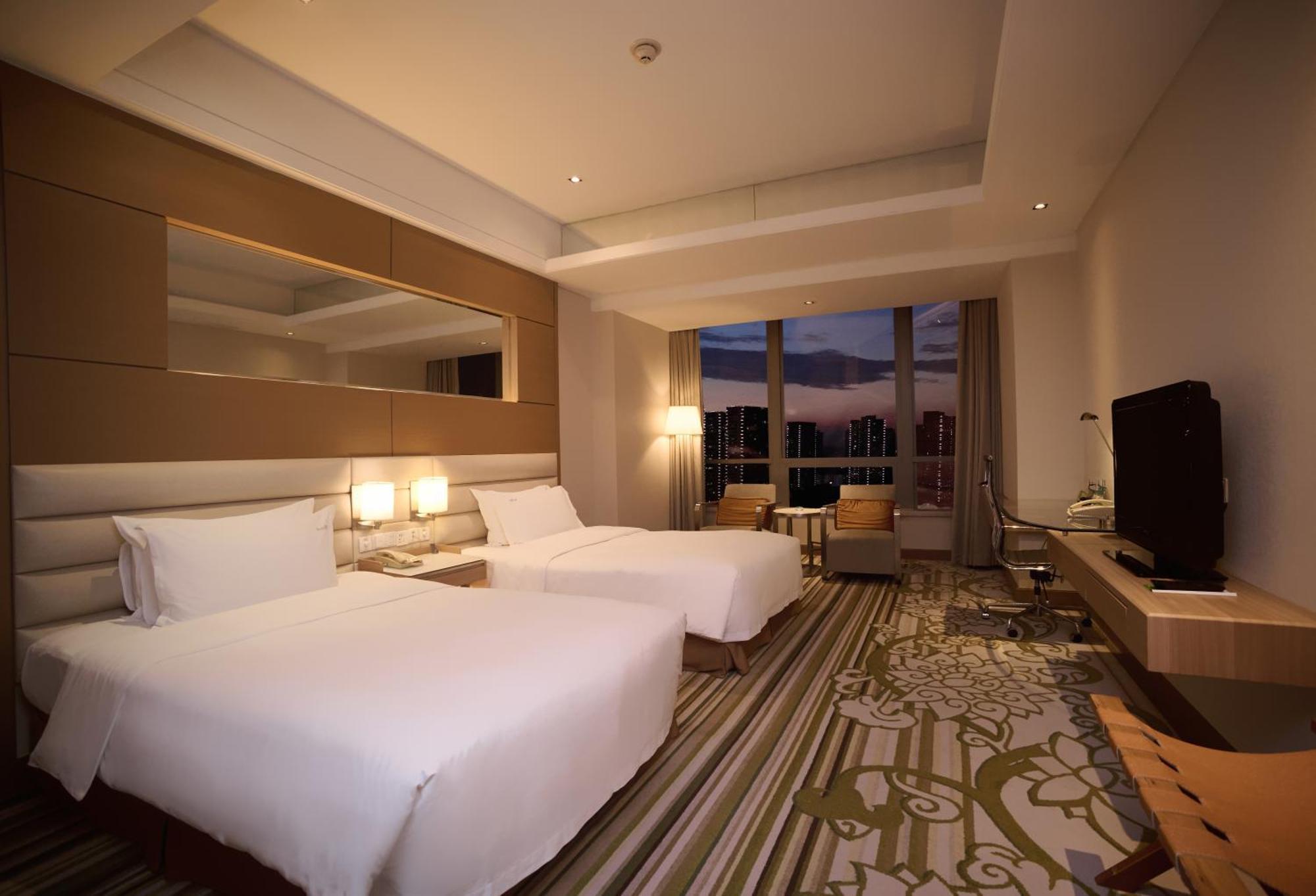 Holiday Inn Tianjin Riverside By Ihg Экстерьер фото